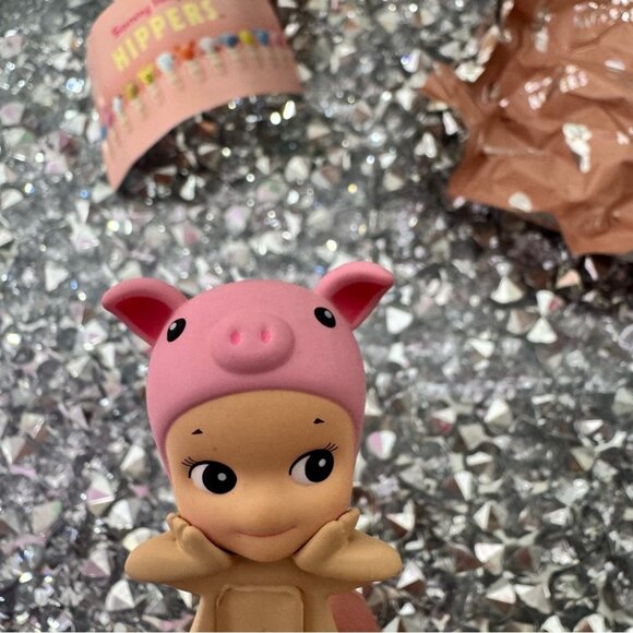 Sonny angel hipper pig piglet Adorable Pink Piglet stick on belly. - Picture 8 of 10